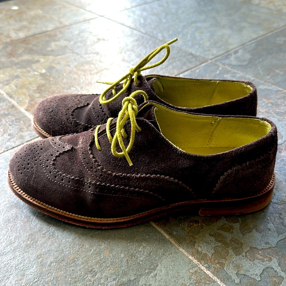 Boden brown suede oxfords with green laces